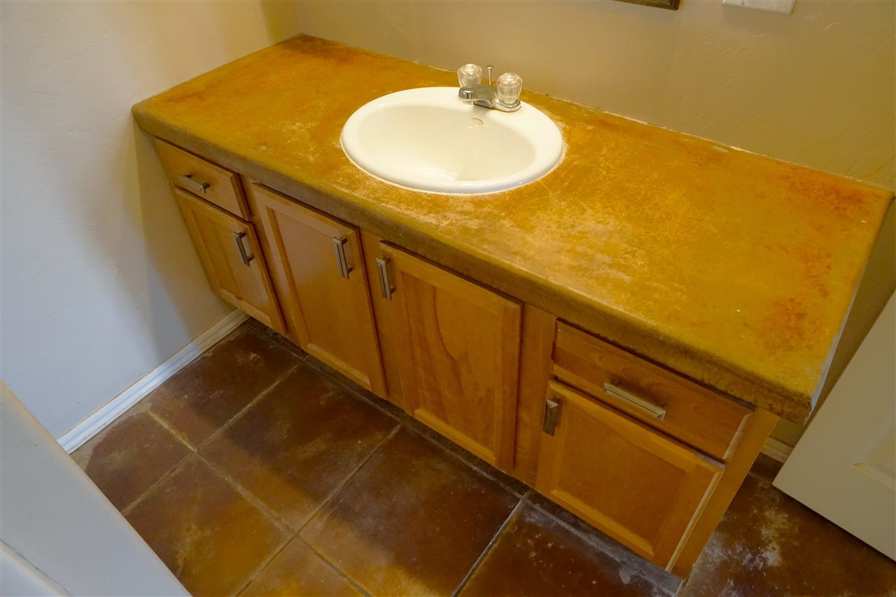 Listing Carousel Slide