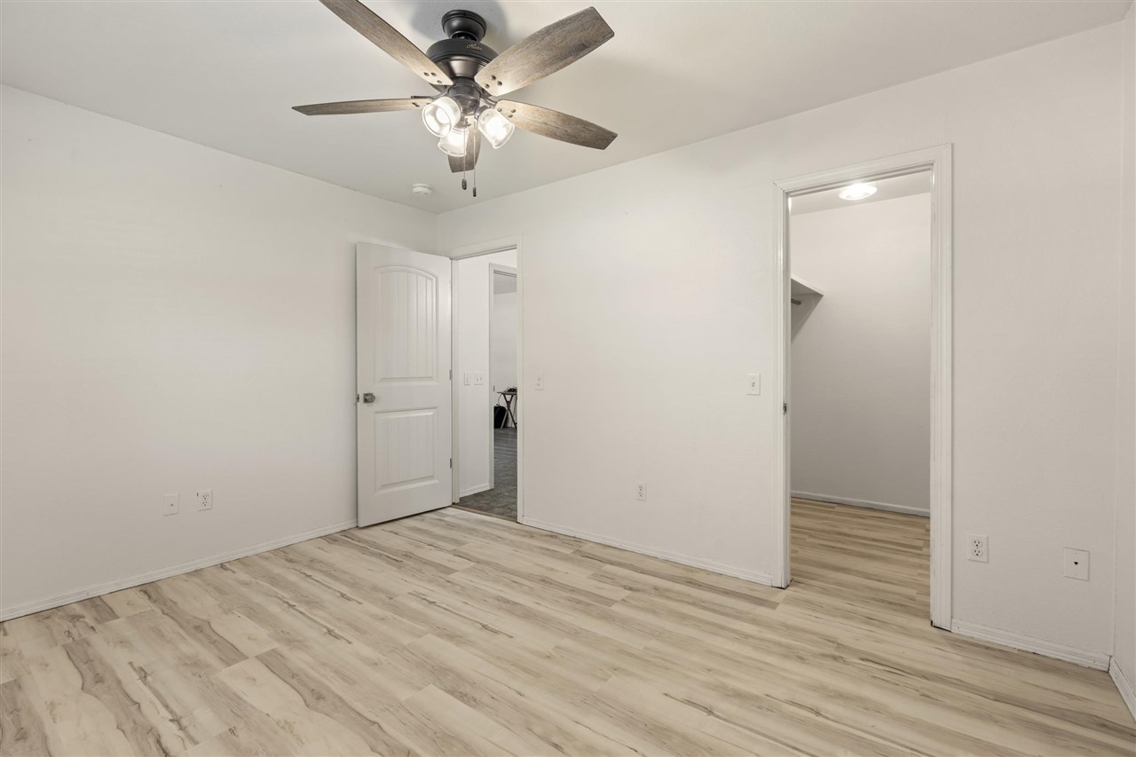 Listing Carousel Slide