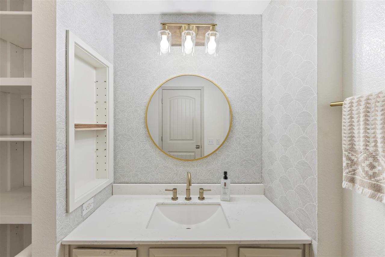 Listing Carousel Slide