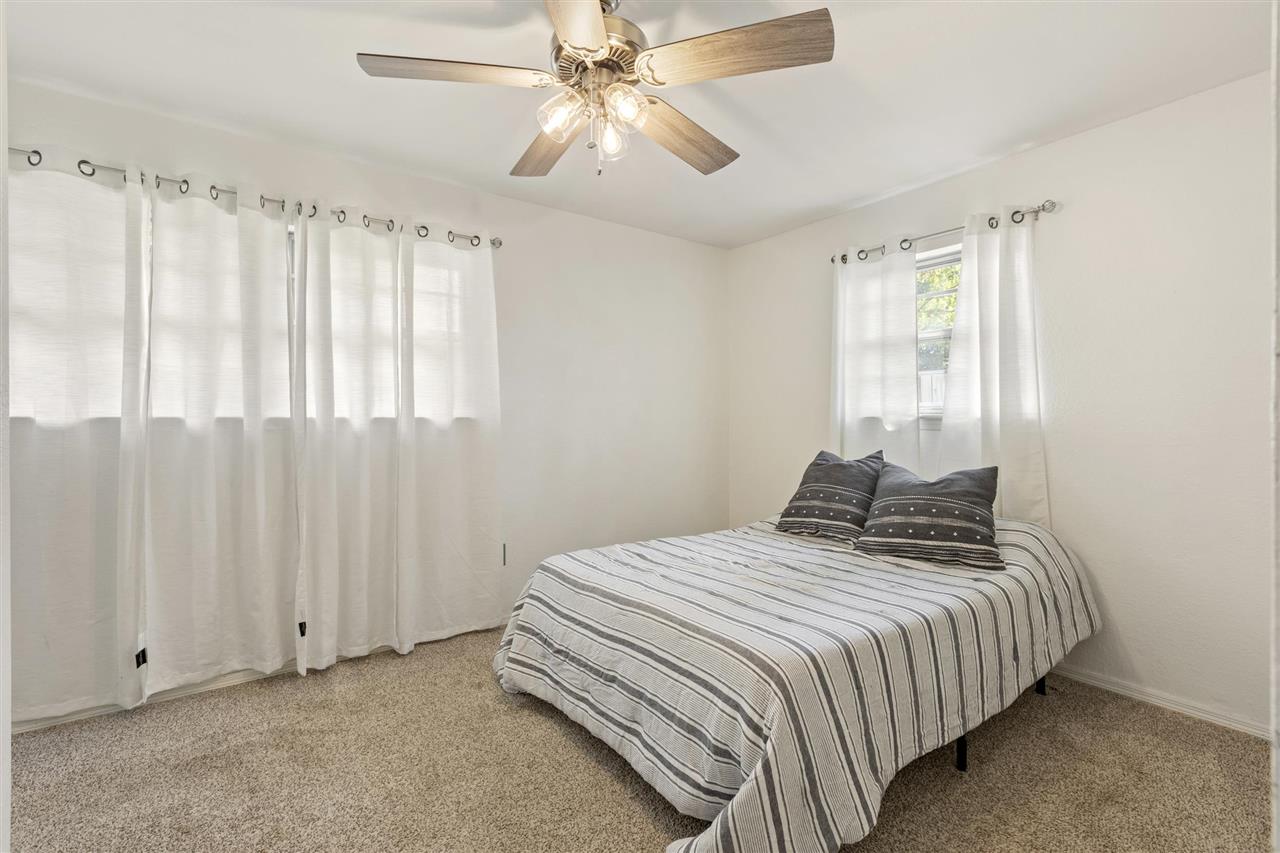 Listing Carousel Slide