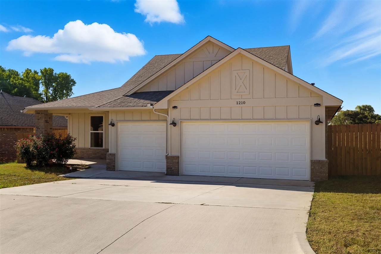 Listing Carousel Slide