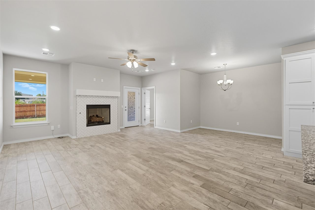 Listing Carousel Slide