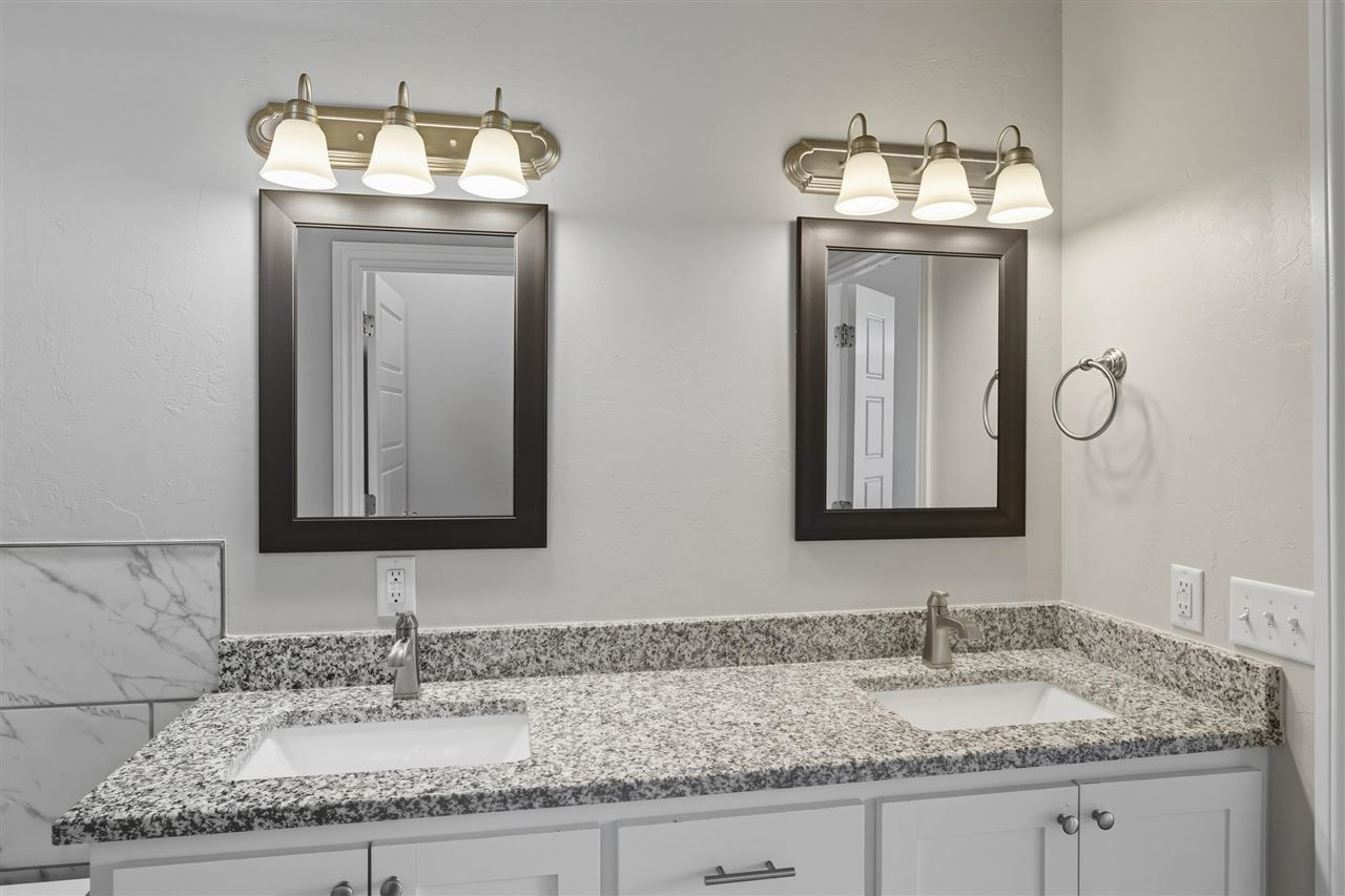 Listing Carousel Slide