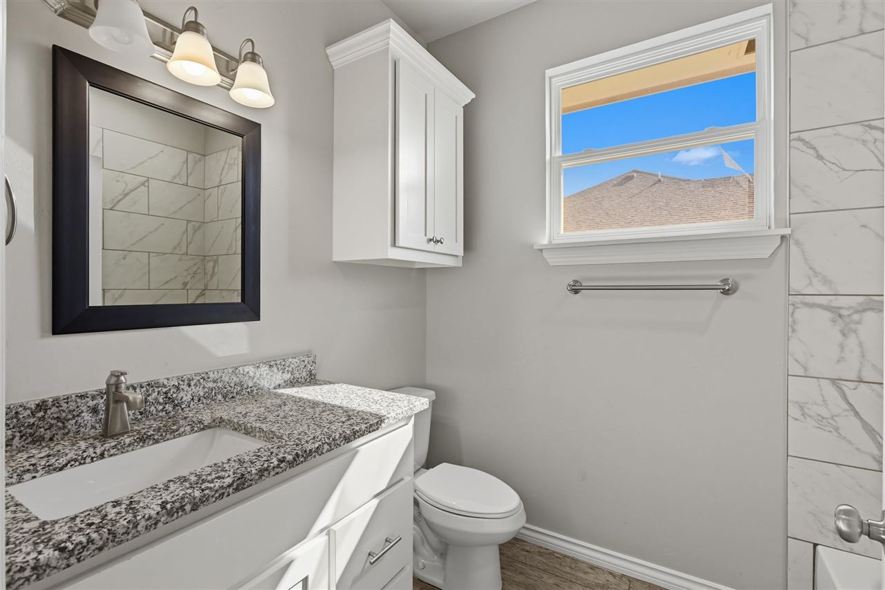 Listing Carousel Slide