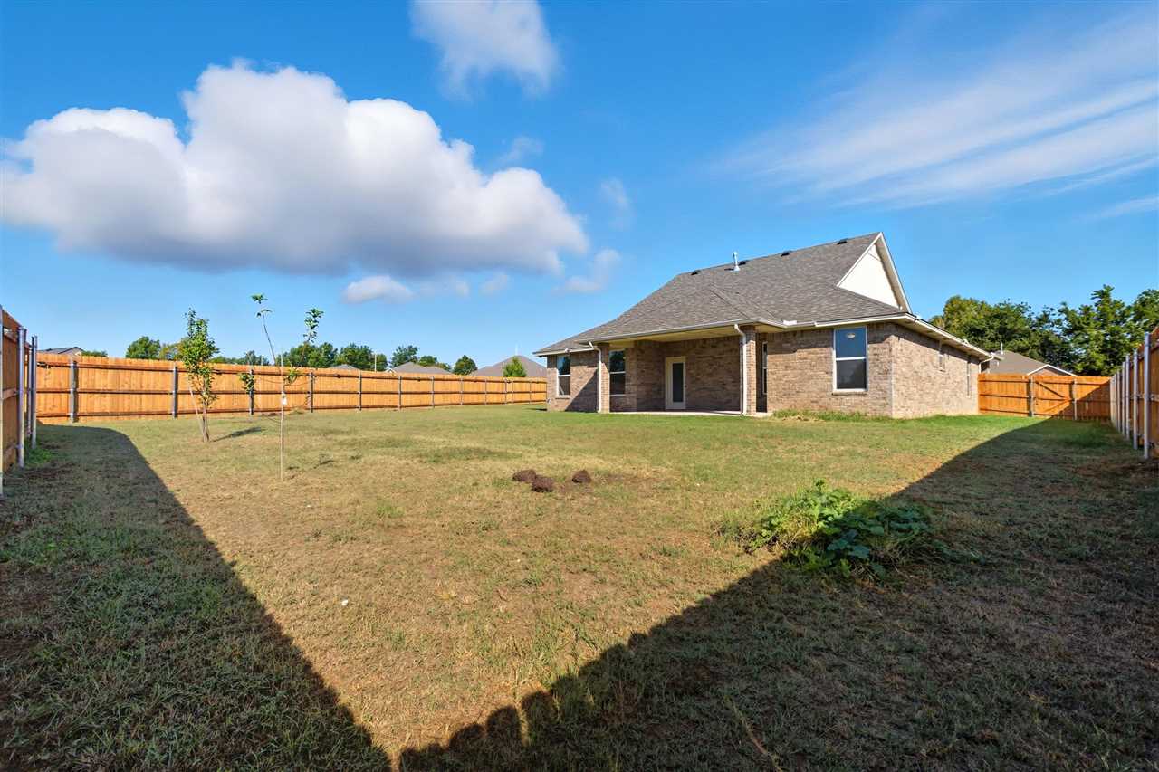 Listing Carousel Slide