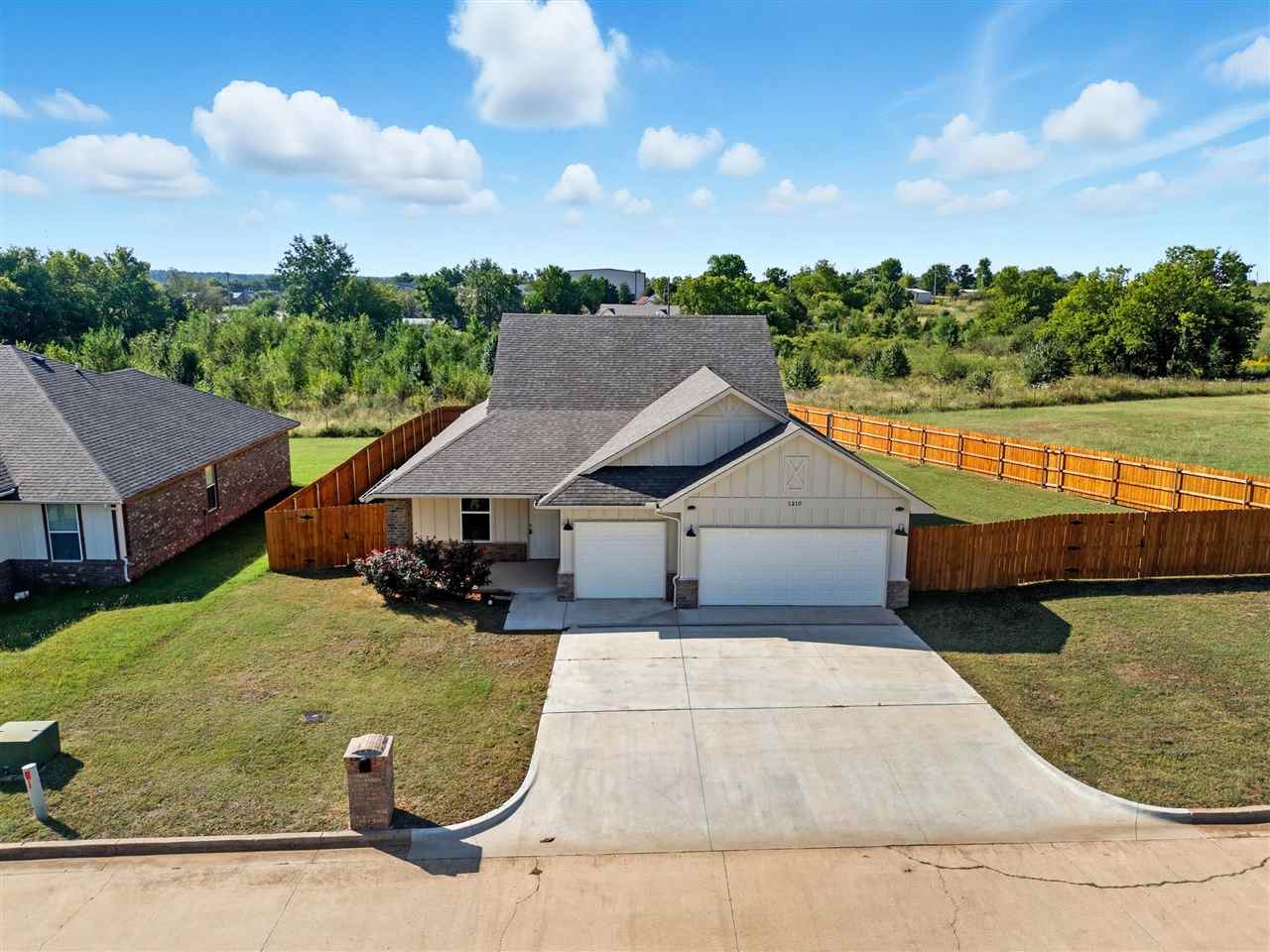 Listing Carousel Slide