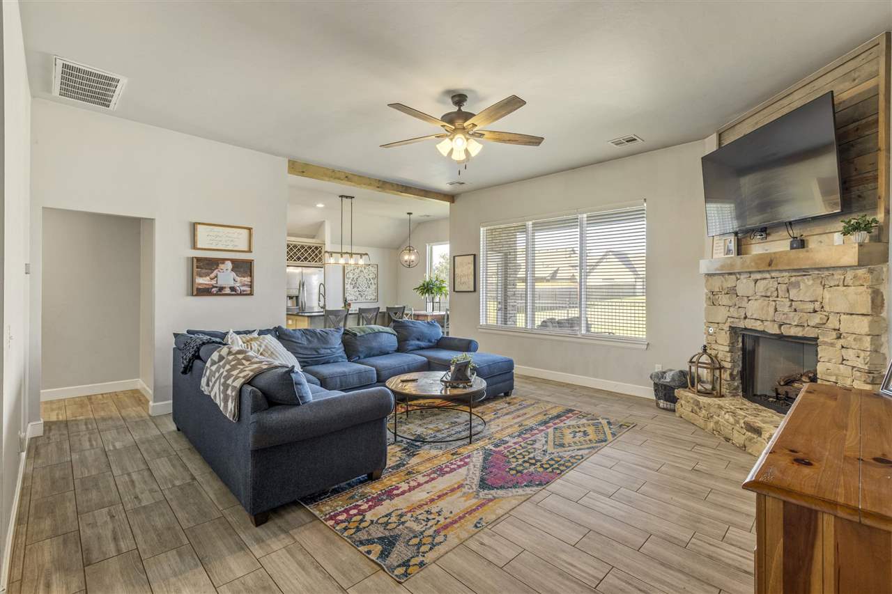 Listing Carousel Slide