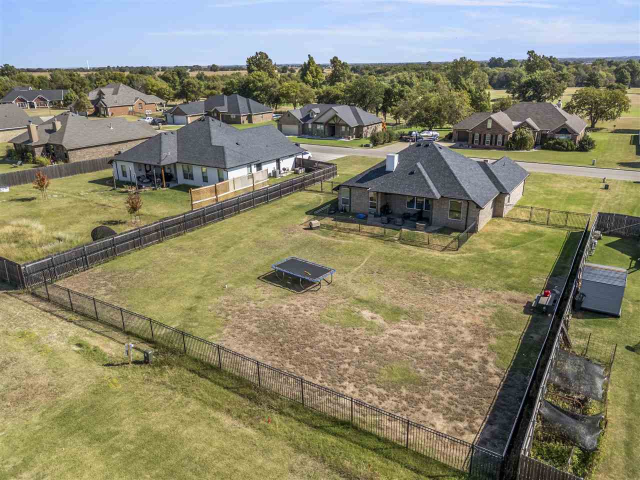 Listing Carousel Slide