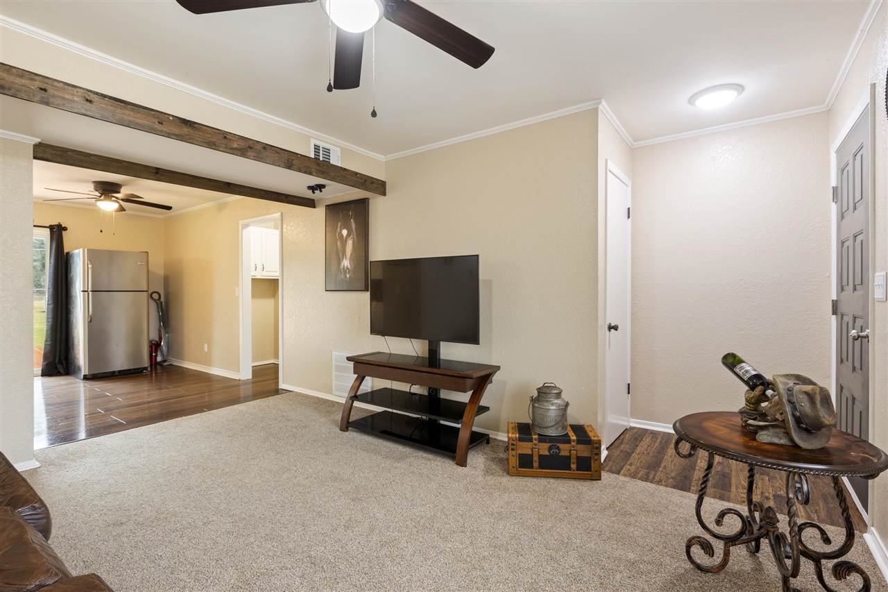 Listing Carousel Slide