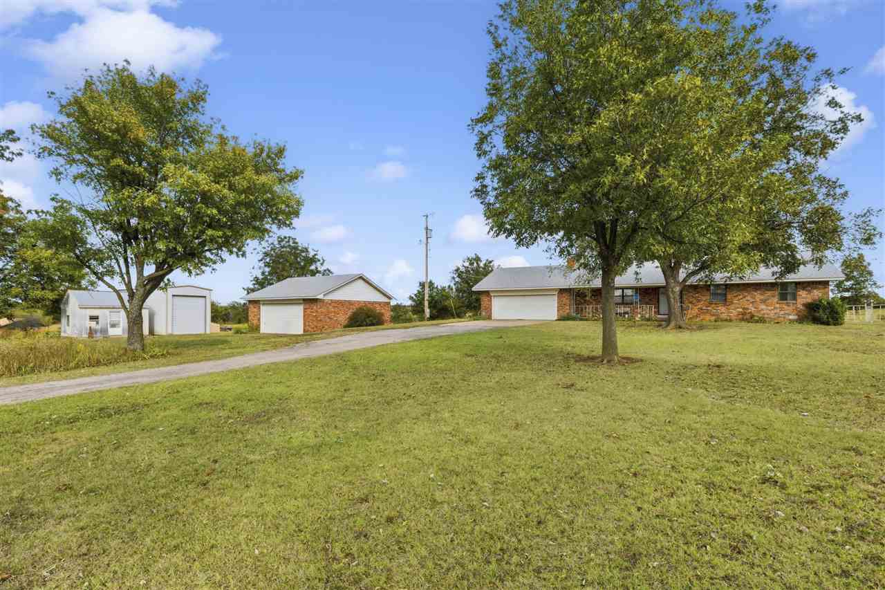 Listing Carousel Slide