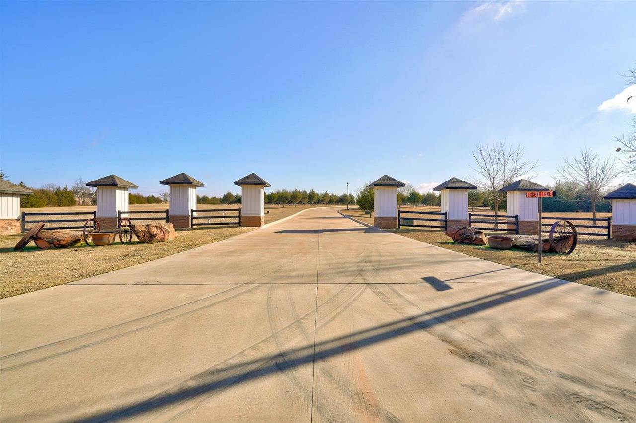 Lot 17 W Laguna Lane