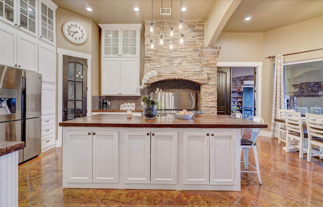 4417 Laguna Lane