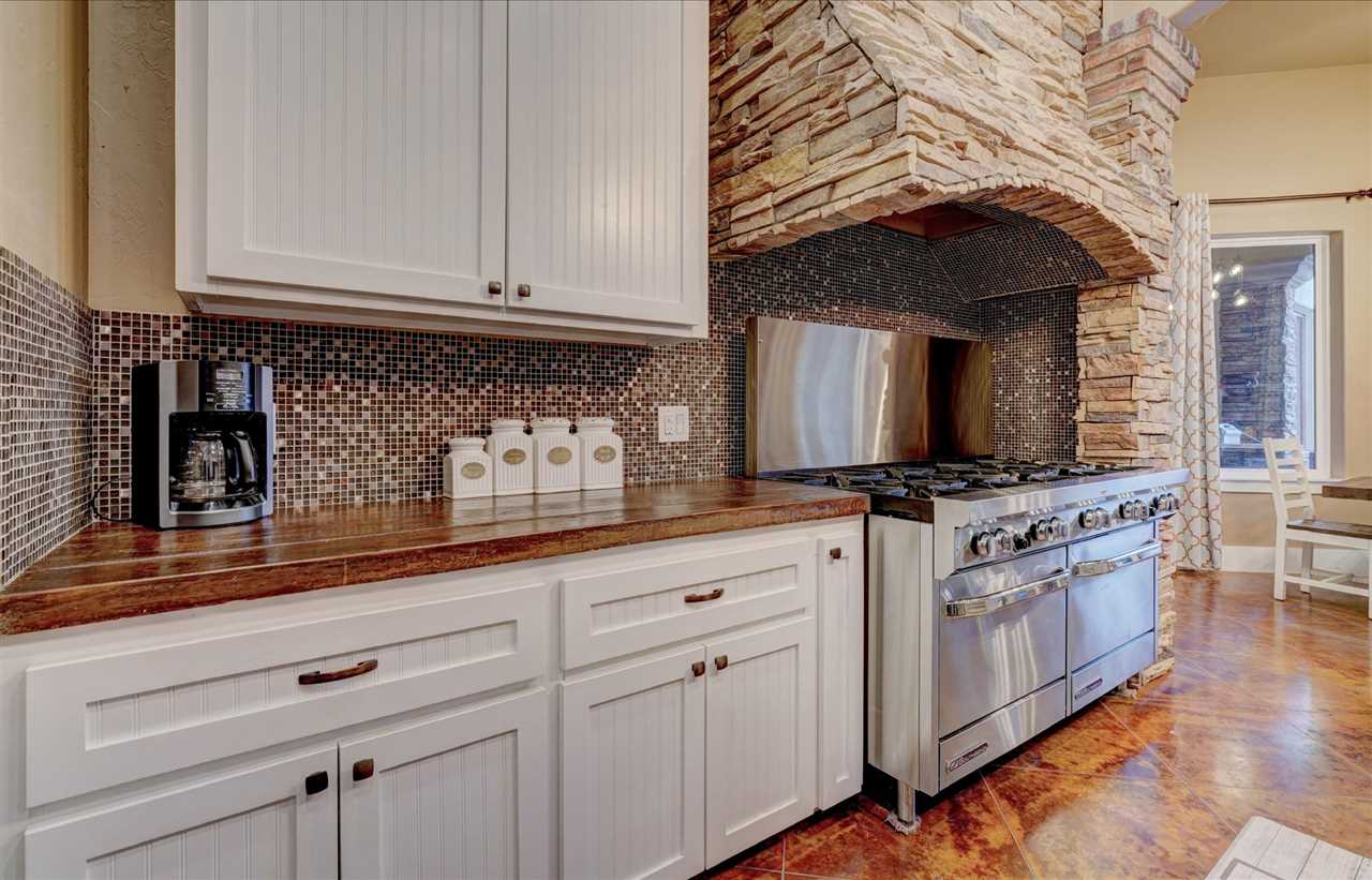 4417 Laguna Lane