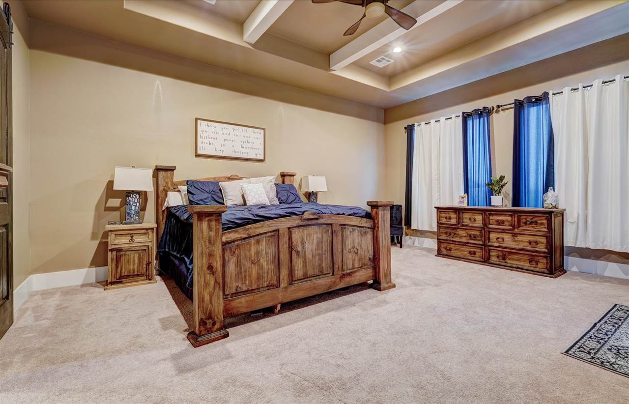 4417 Laguna Lane