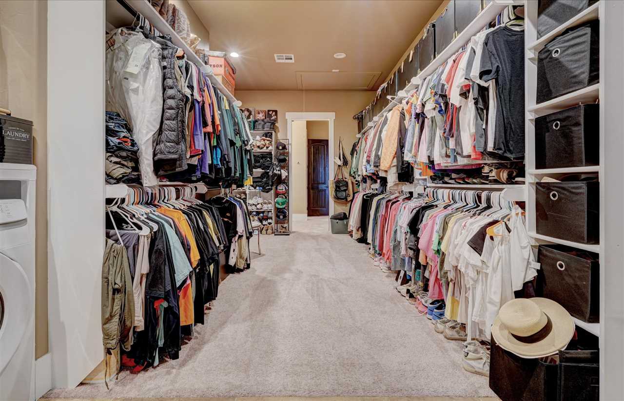 4417 Laguna Lane