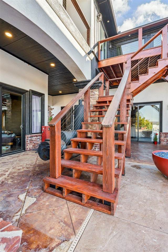 4417 Laguna Lane