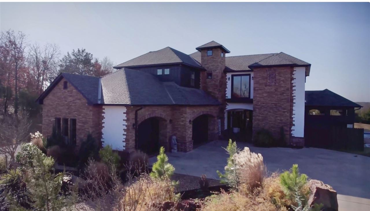 4417 Laguna Lane