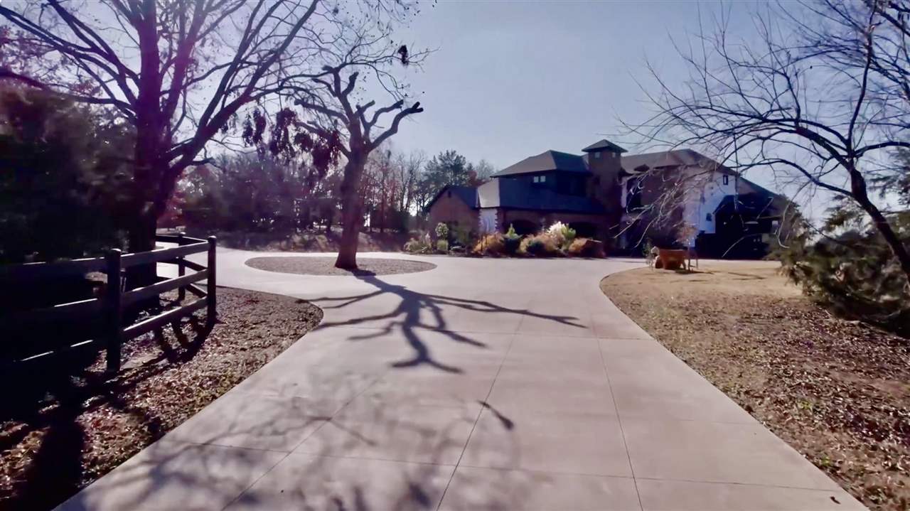 4417 Laguna Lane