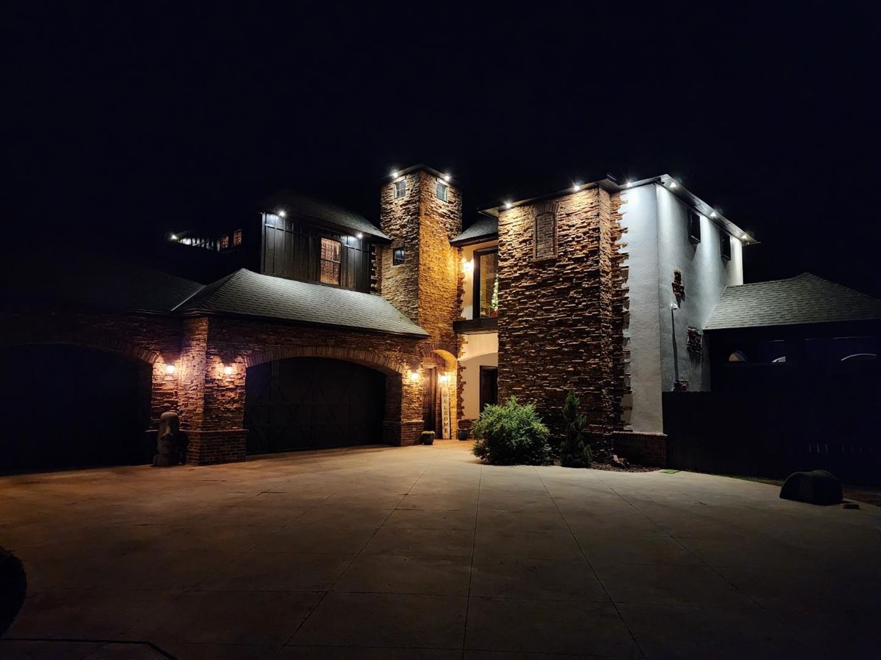 4417 Laguna Lane