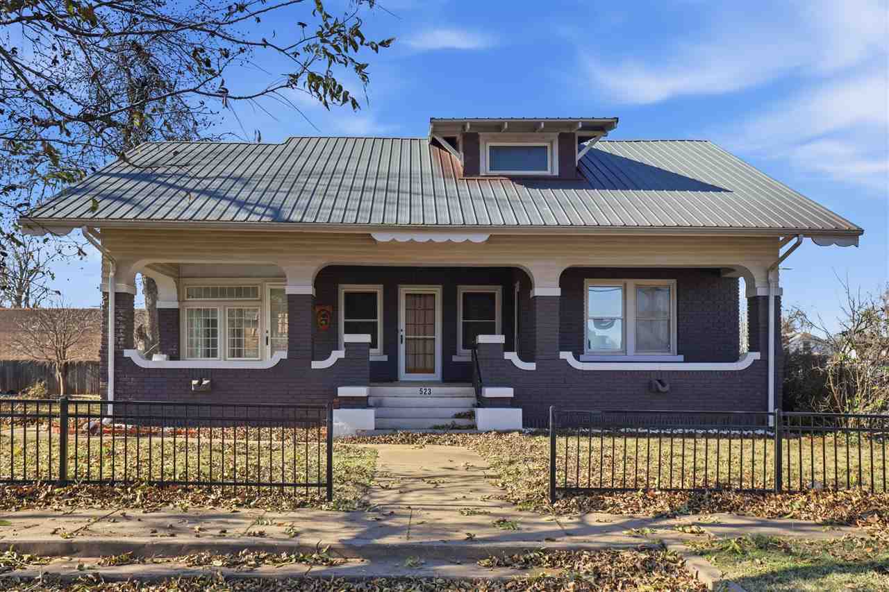 Listing Carousel Slide