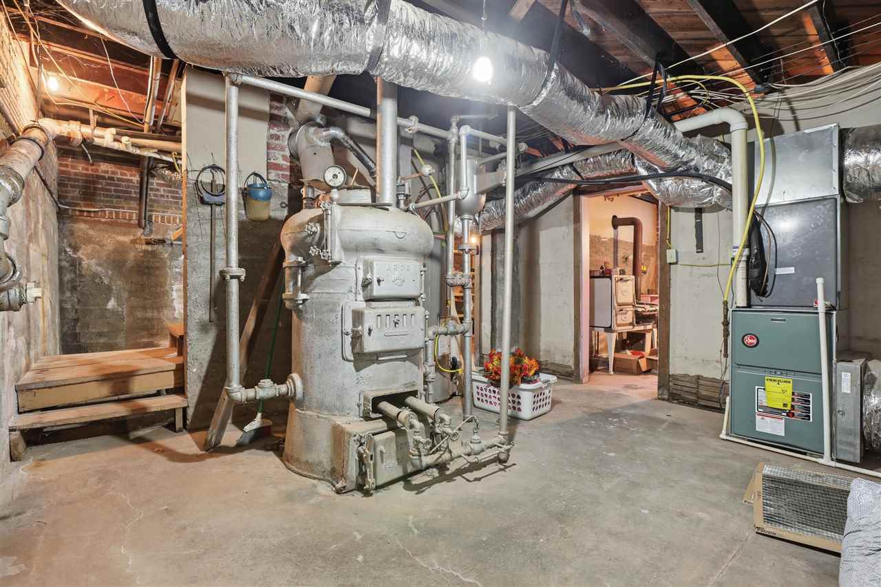 Listing Carousel Slide