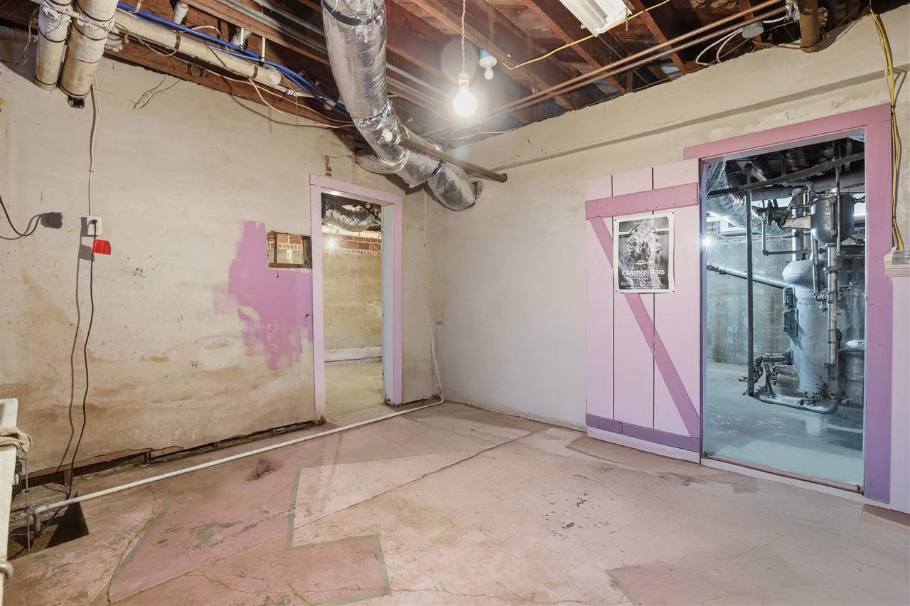 Listing Carousel Slide