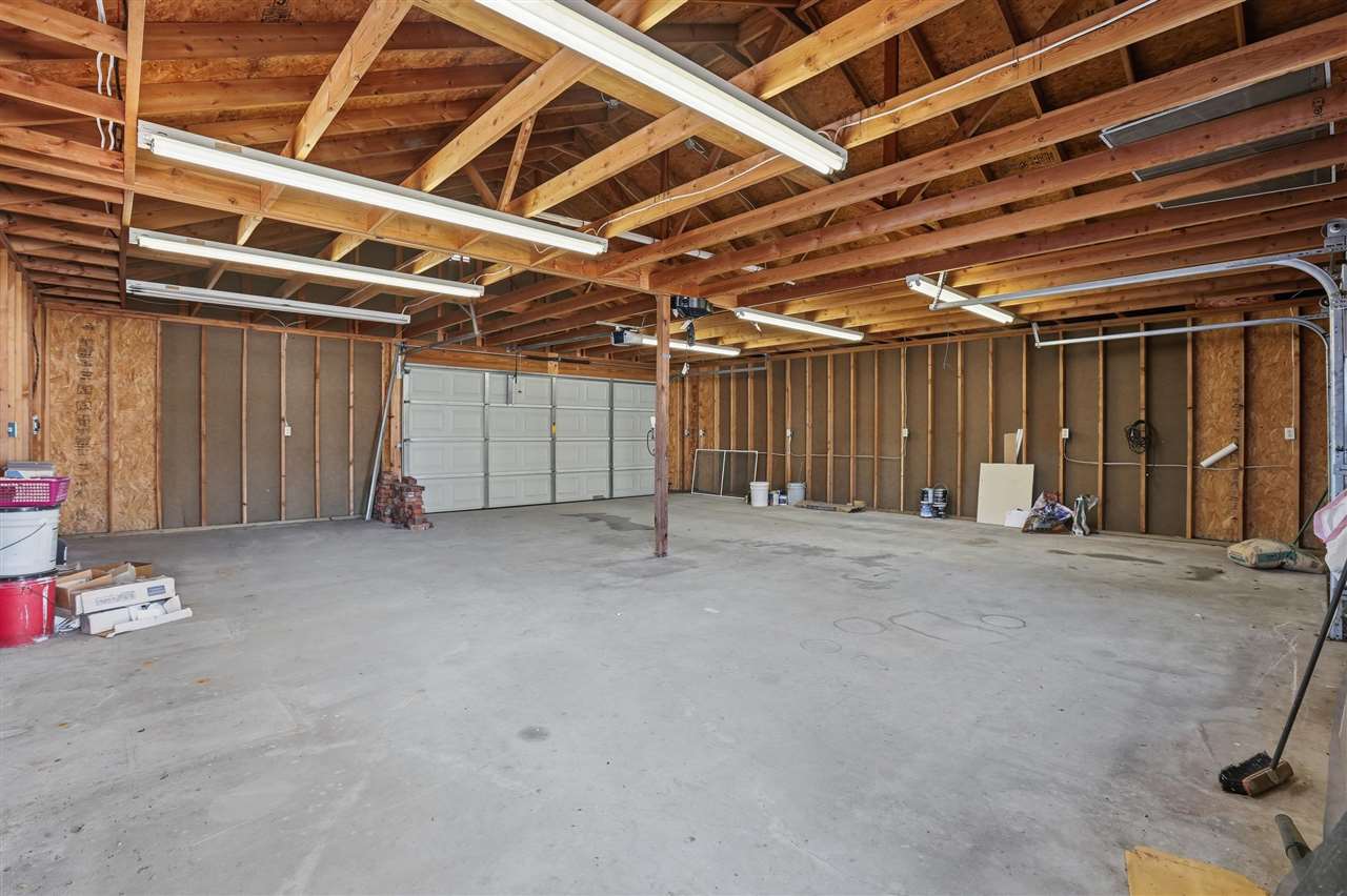 Listing Carousel Slide