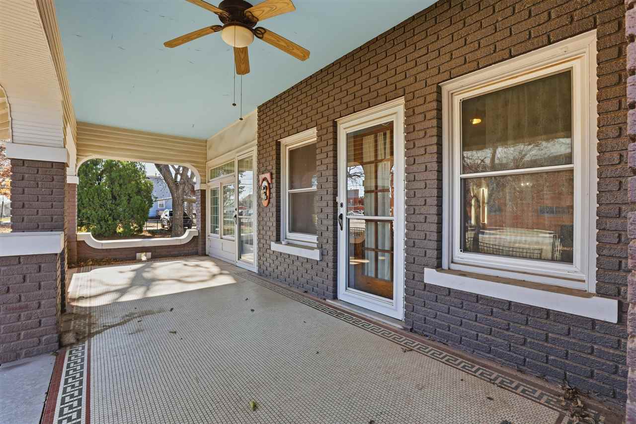 Listing Carousel Slide