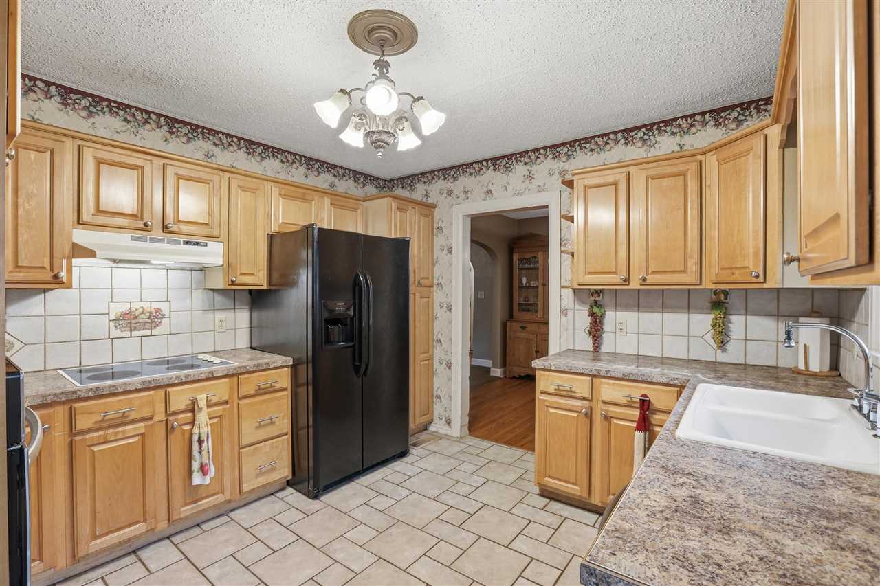 Listing Carousel Slide