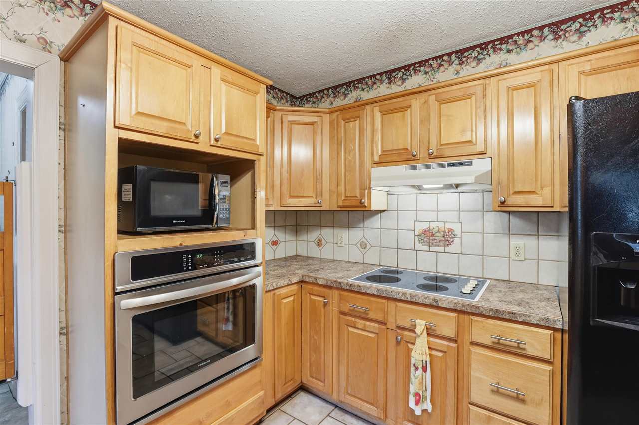 Listing Carousel Slide