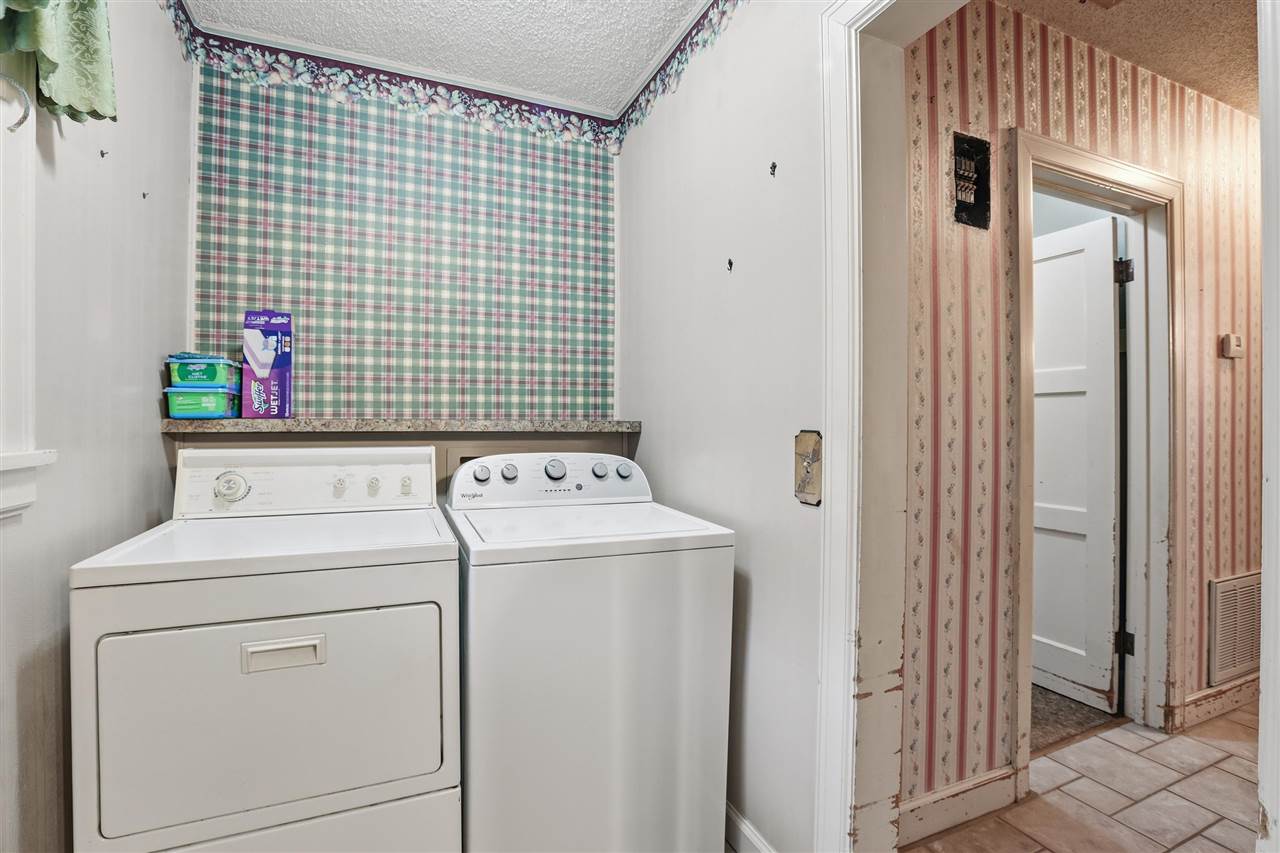 Listing Carousel Slide