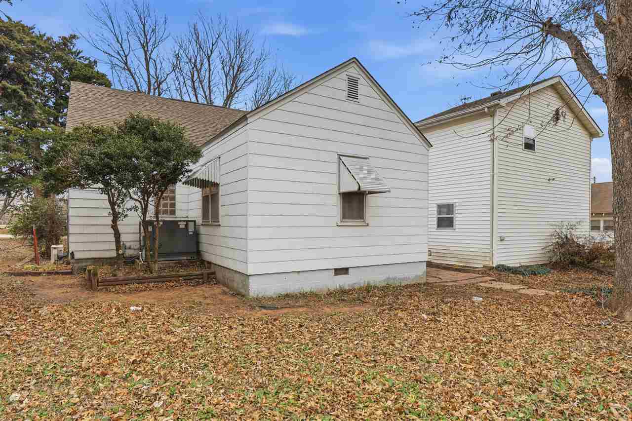 Listing Carousel Slide