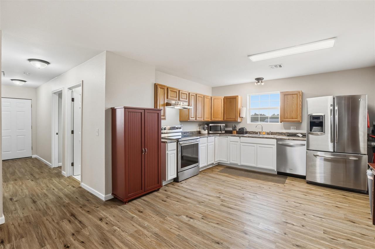 Listing Carousel Slide