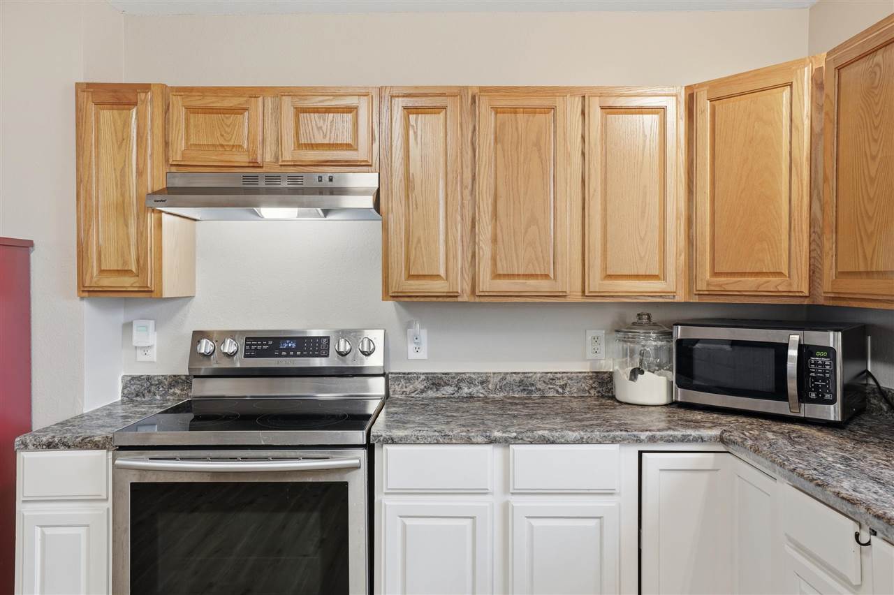 Listing Carousel Slide