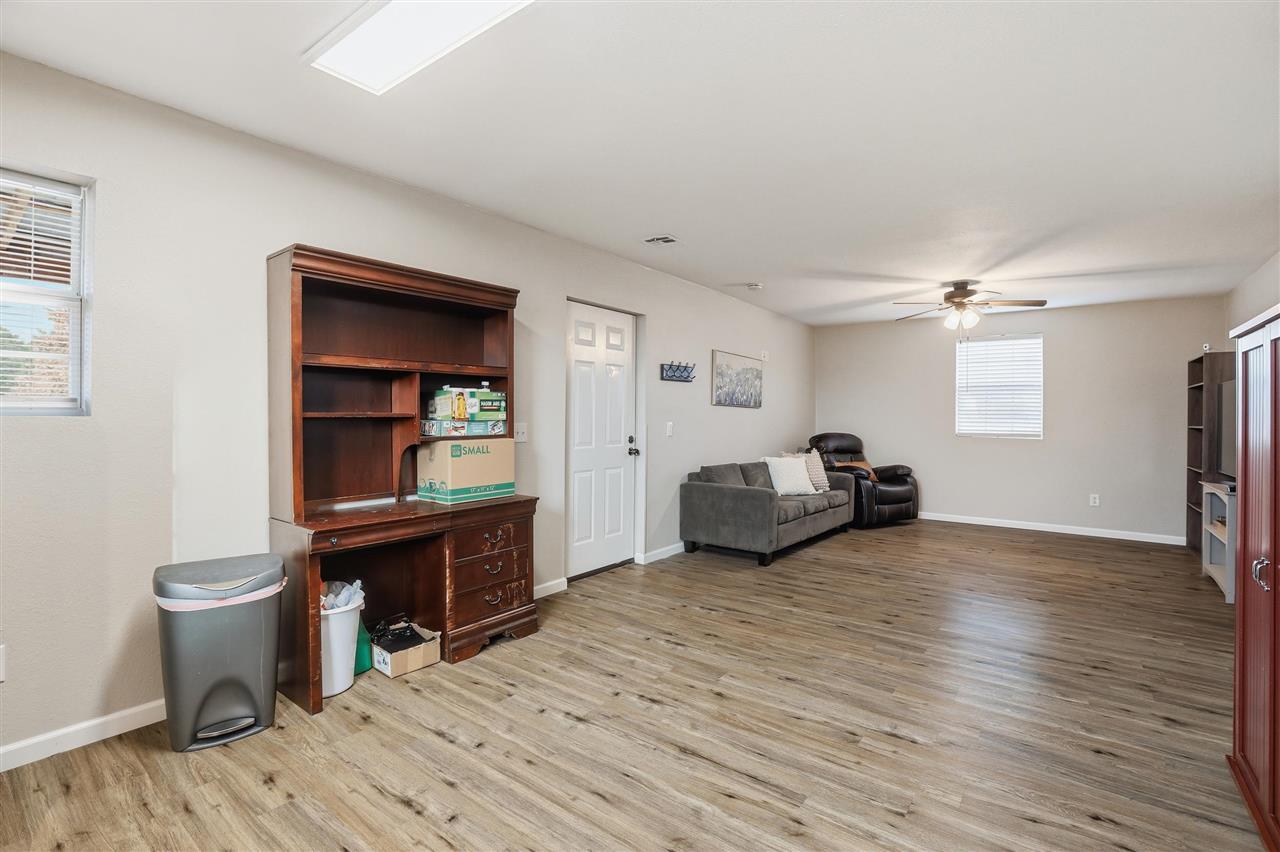 Listing Carousel Slide