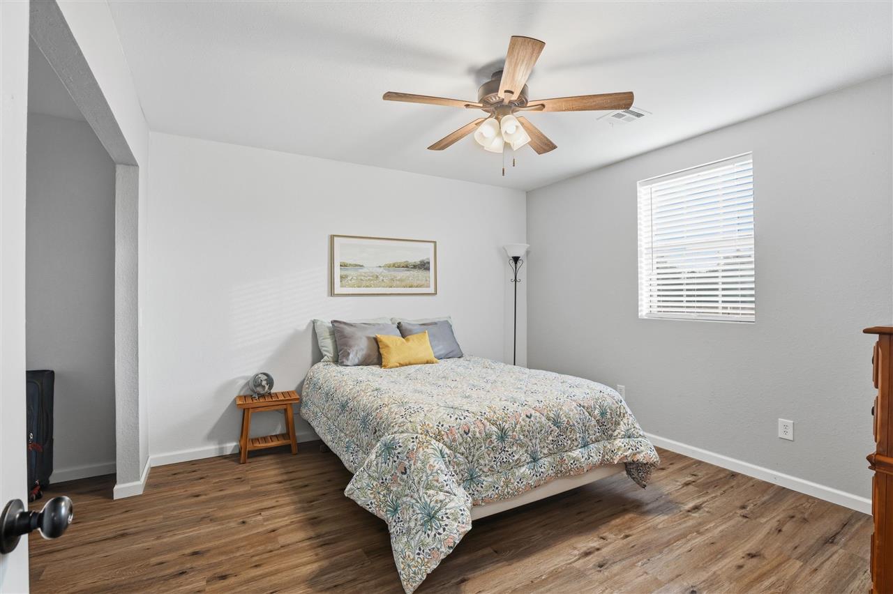 Listing Carousel Slide