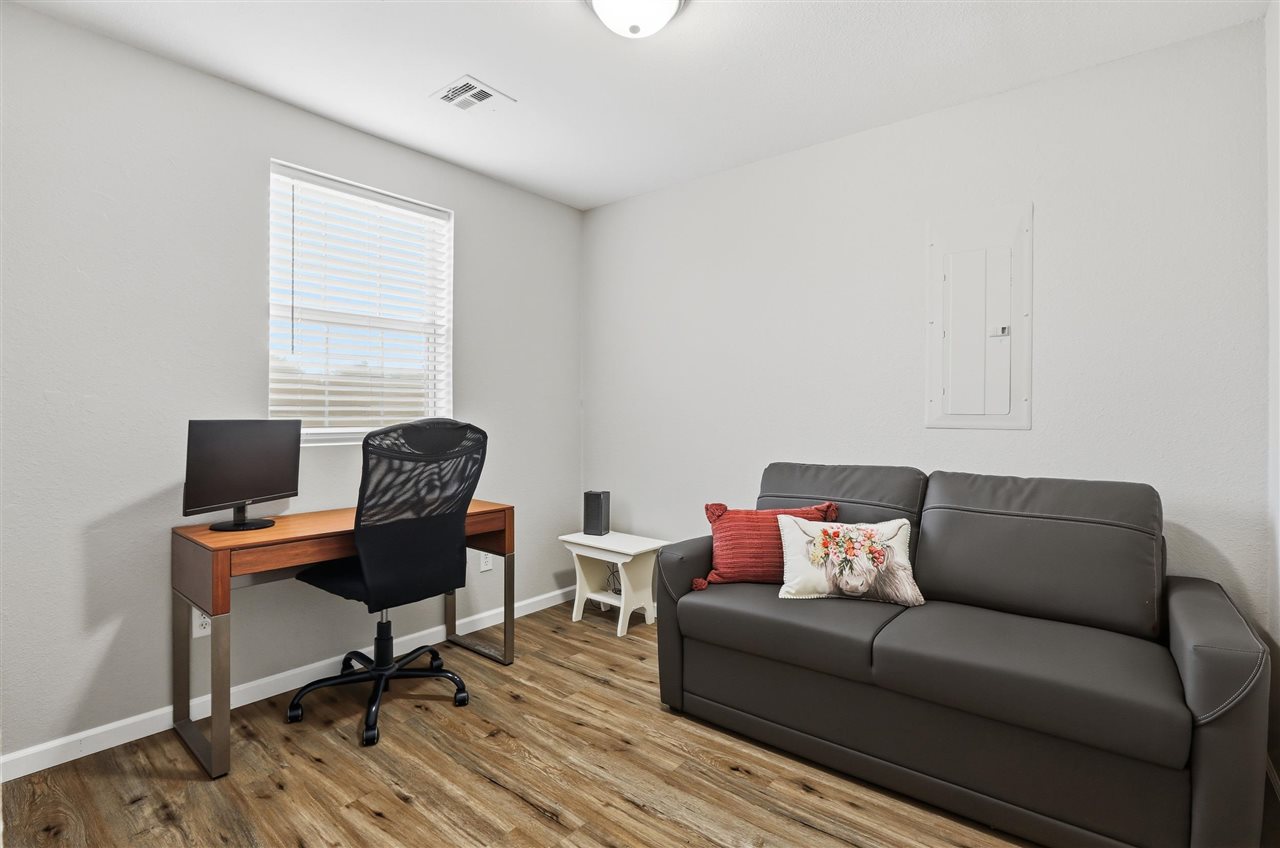 Listing Carousel Slide