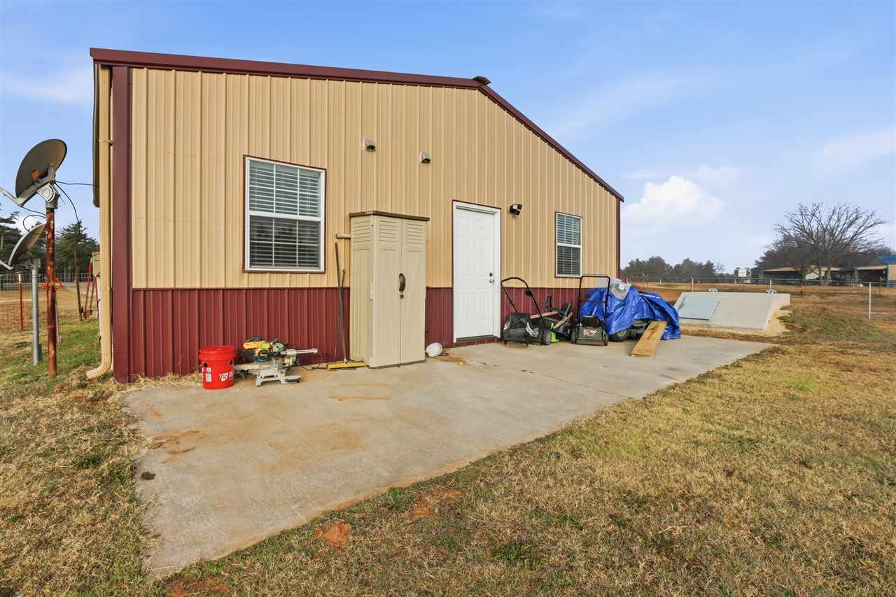 Listing Carousel Slide