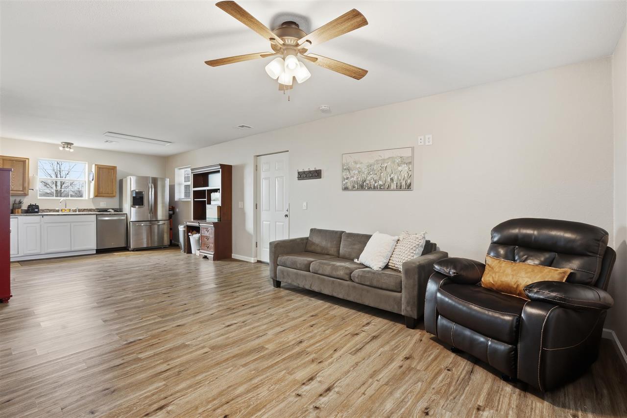 Listing Carousel Slide