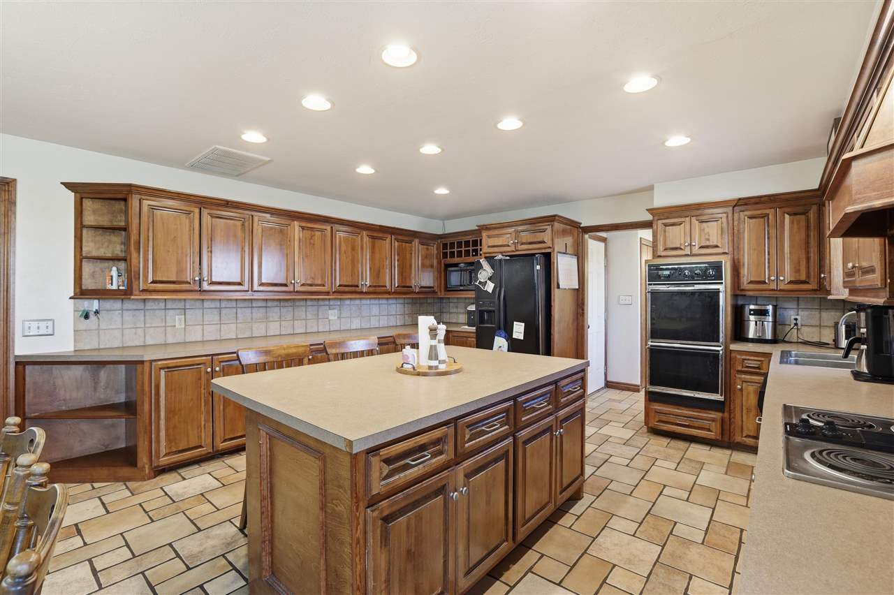 Listing Carousel Slide