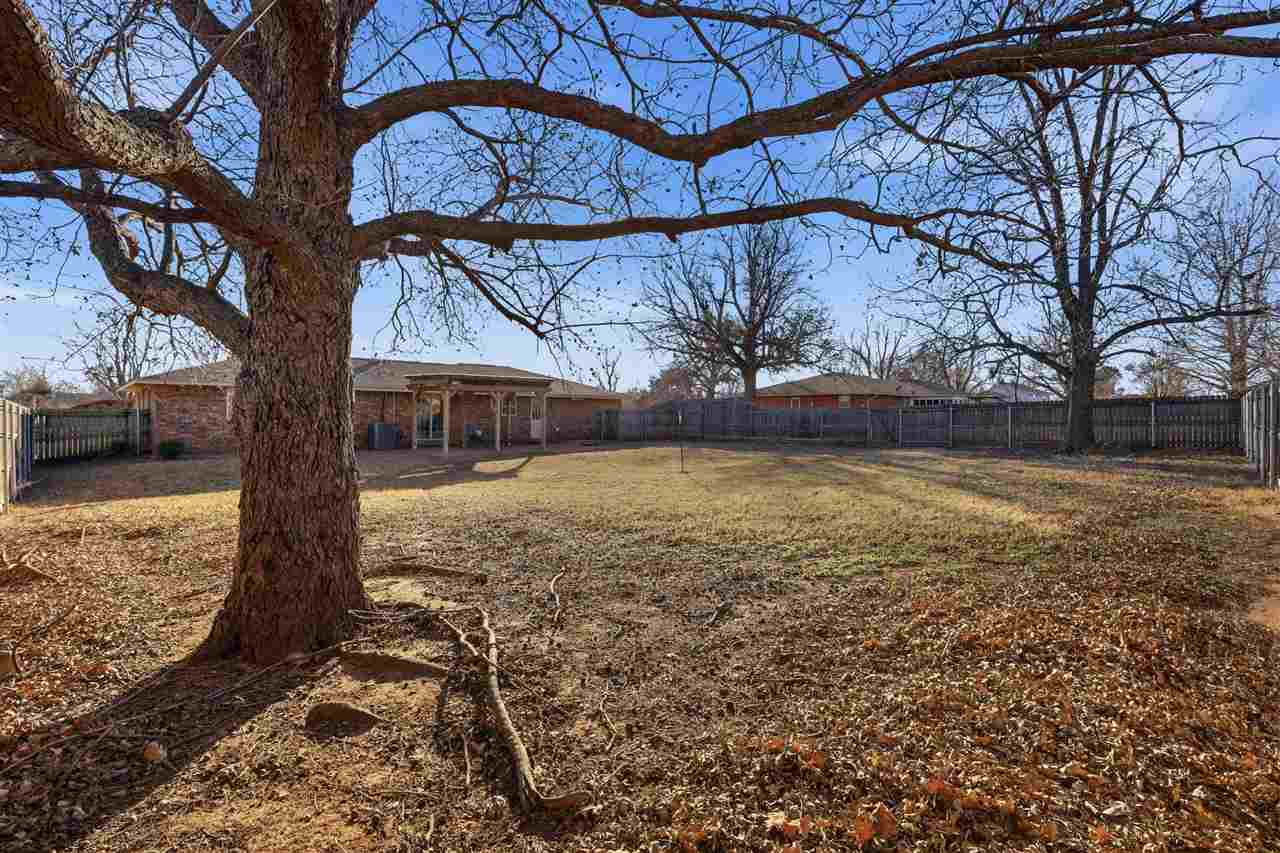 Listing Carousel Slide