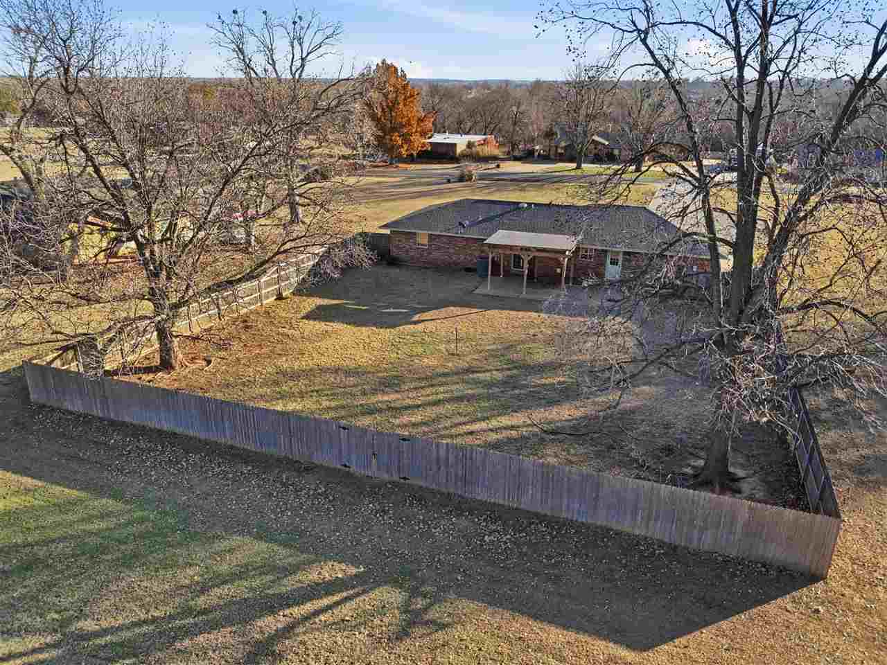 Listing Carousel Slide