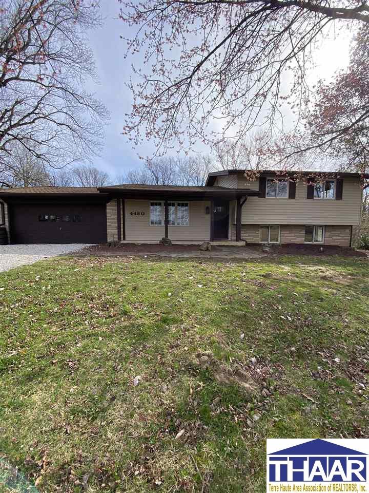 4480 S Robinson Place, West Terre Haute, IN 47885