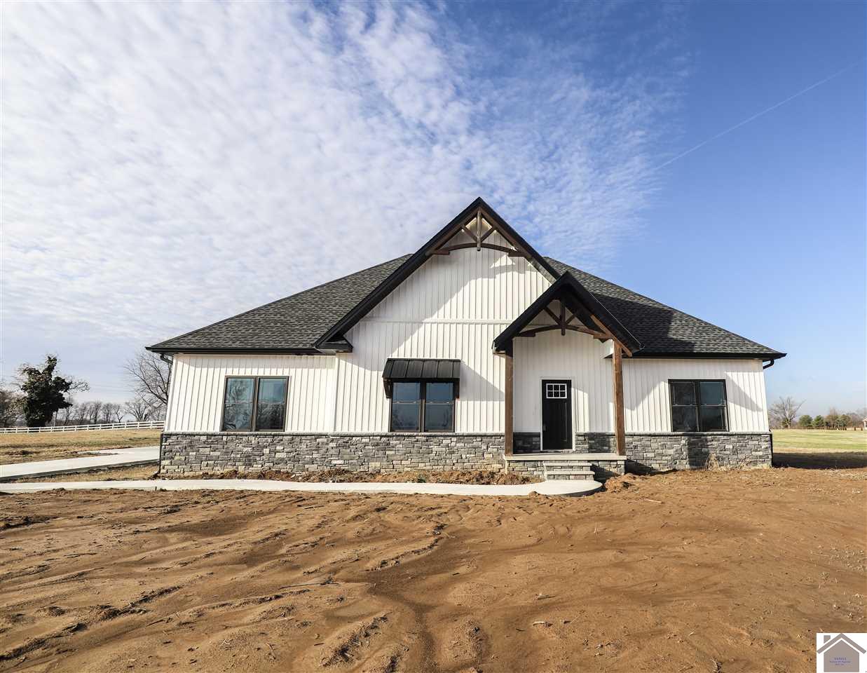135 McKenna, Kevil, KY 42053 Listing Photo  1