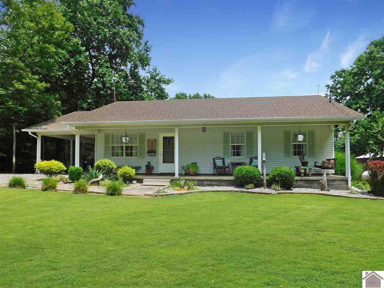 536 Lattus Hickman KY 42050 Sold