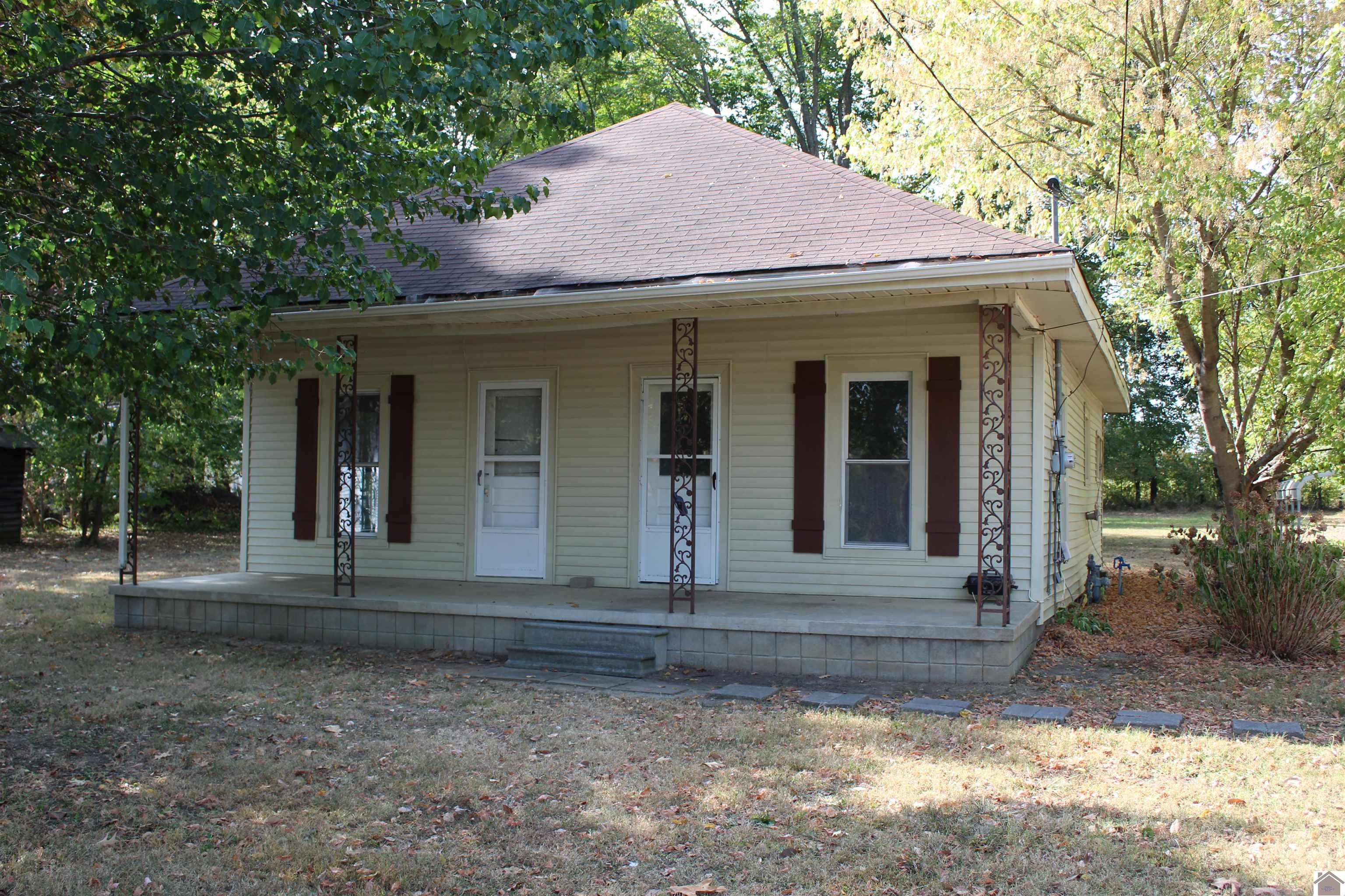 721 Oaks Road, Paducah, KY 42003