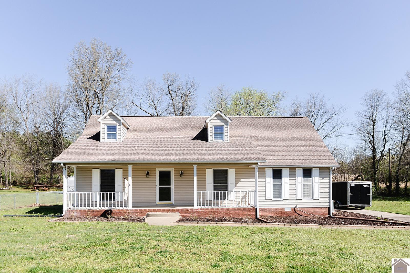 216 Sayre Dr, Mayfield, KY 42066