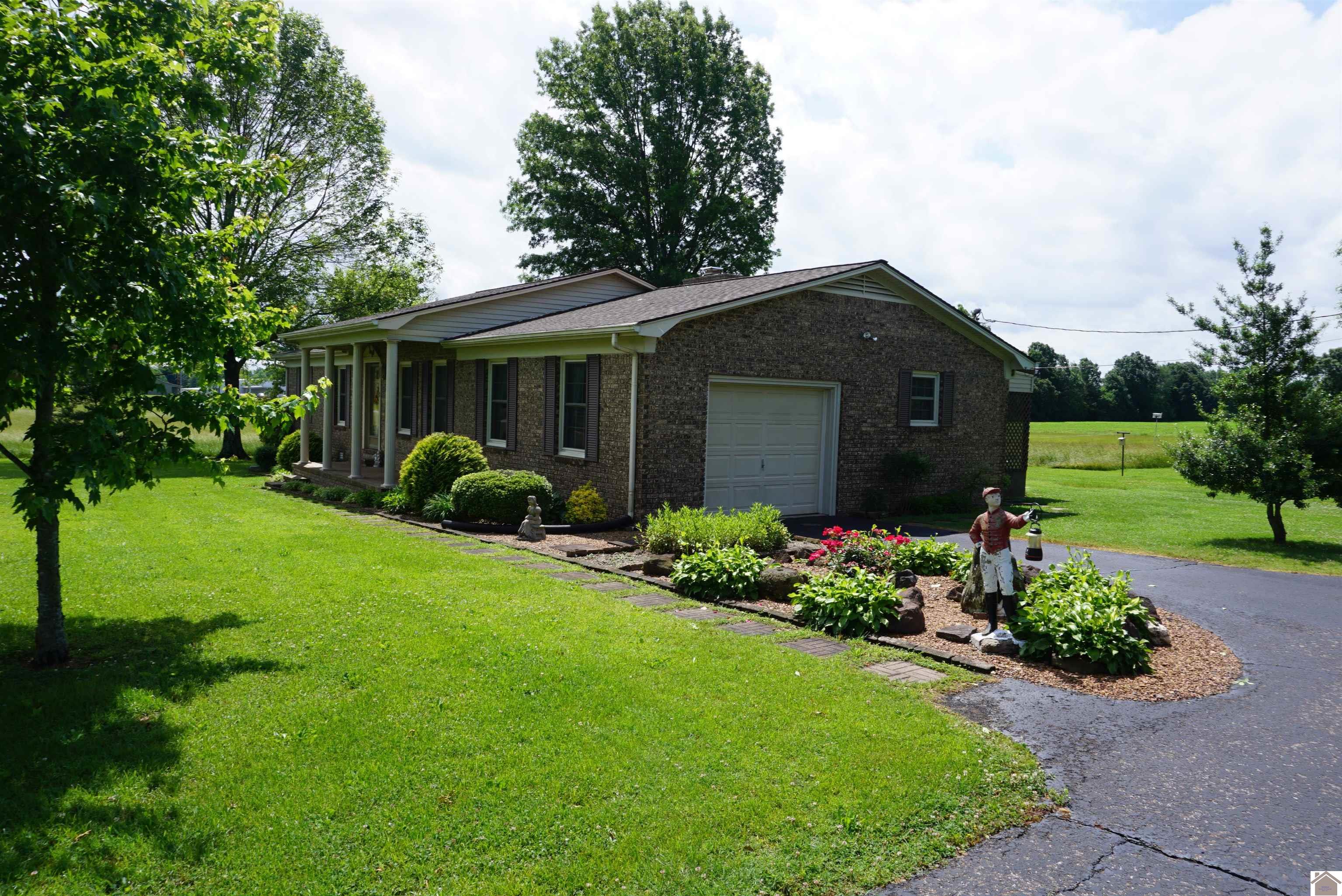 249 W. Vaughn Road, Mayfield, KY 42066 Listing Photo  3