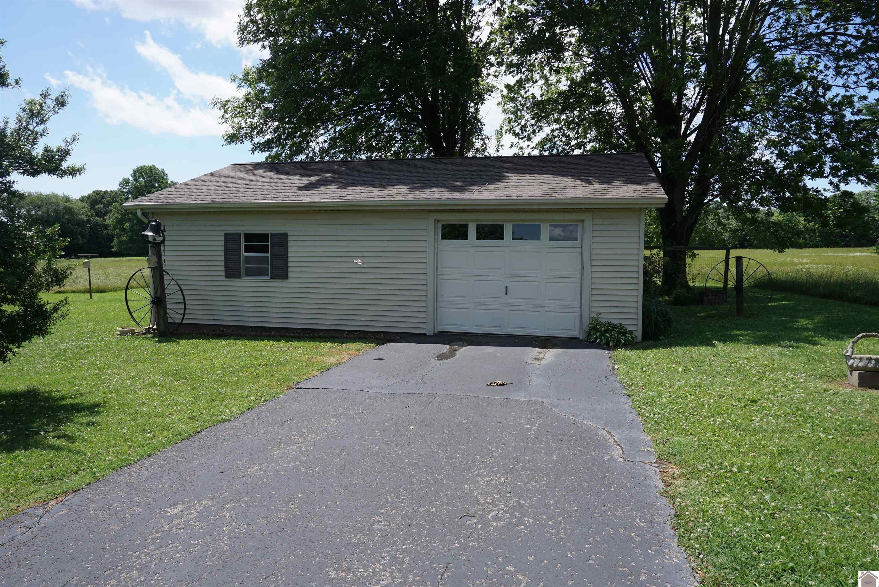 249 W. Vaughn Road, Mayfield, KY 42066 Listing Photo  27