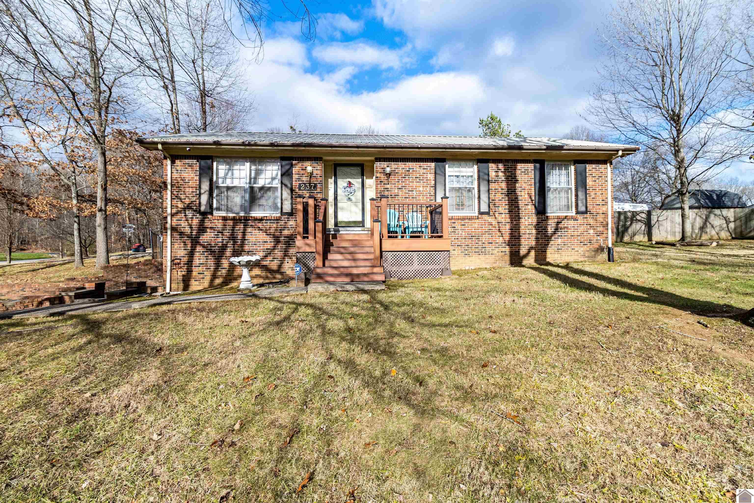 237 Forsythia Drive, Paducah, KY 42003